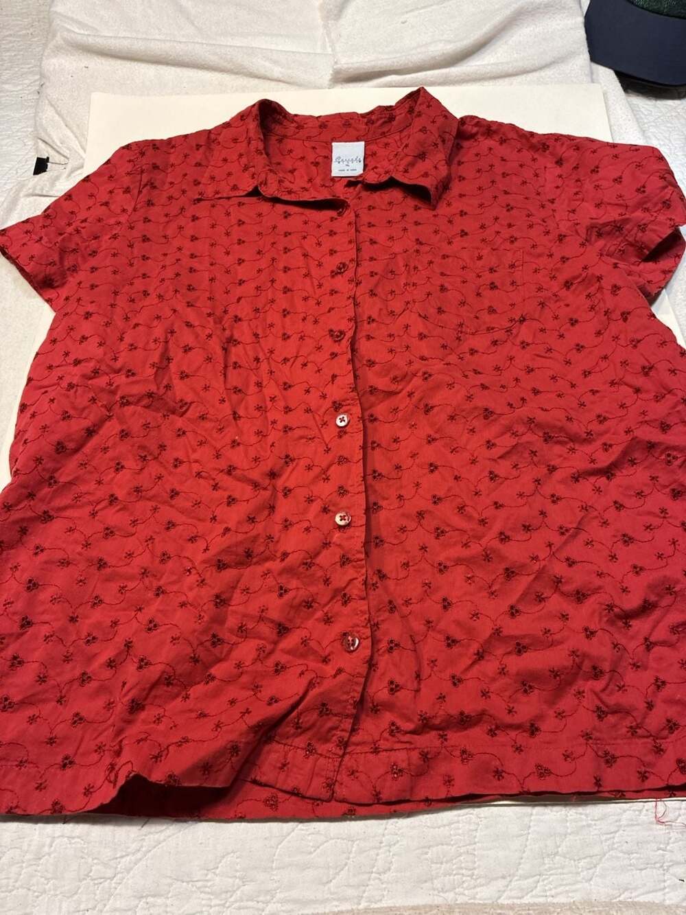 Cascade Blues Red Floral Embroidered Short Sleeve Button-Up Shirt